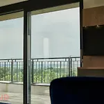 Ellby - Penthouse - Hostaid شقة *