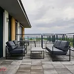 Ellby - Penthouse - Hostaid