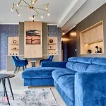 Ellby - Penthouse - Hostaid