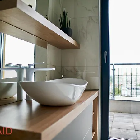 Ellby - Penthouse - Hostaid * Siófok