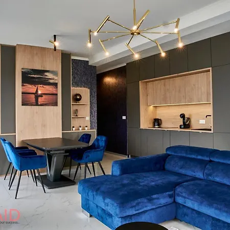 Ellby - Penthouse - Hostaid Apartmán Siófok