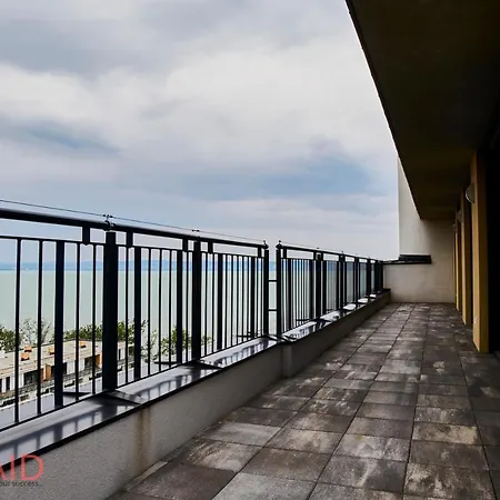 Apartmán Ellby - Penthouse - Hostaid Siófok