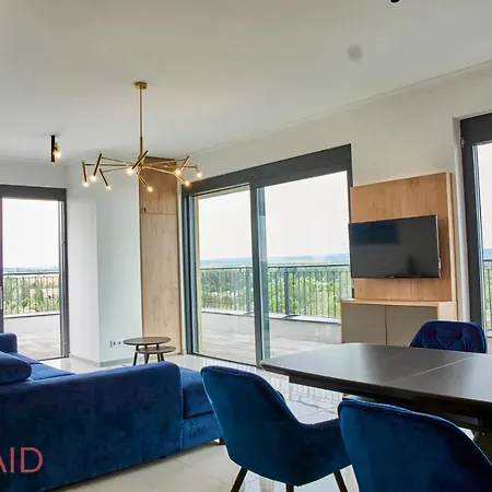 Ellby - Penthouse - Hostaid Siófok