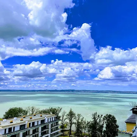 Ellby - Penthouse - Hostaid Lejlighed Siófok