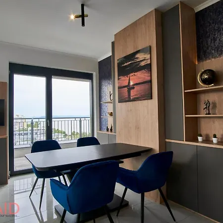 Ellby - Penthouse - Hostaid *