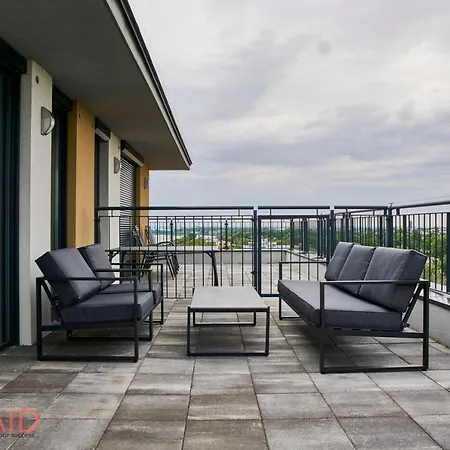 Ellby - Penthouse - Hostaid