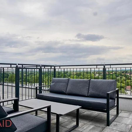 Ellby - Penthouse - Hostaid Siófok