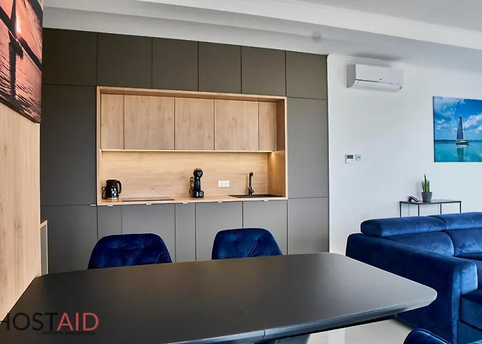 Ellby - Penthouse - Hostaid Apartmán