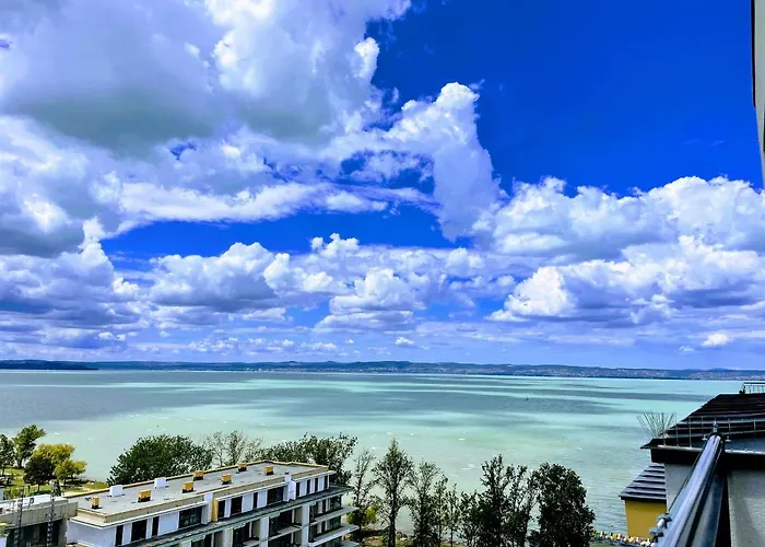 Ellby - Penthouse - Hostaid Apartmán Siófok