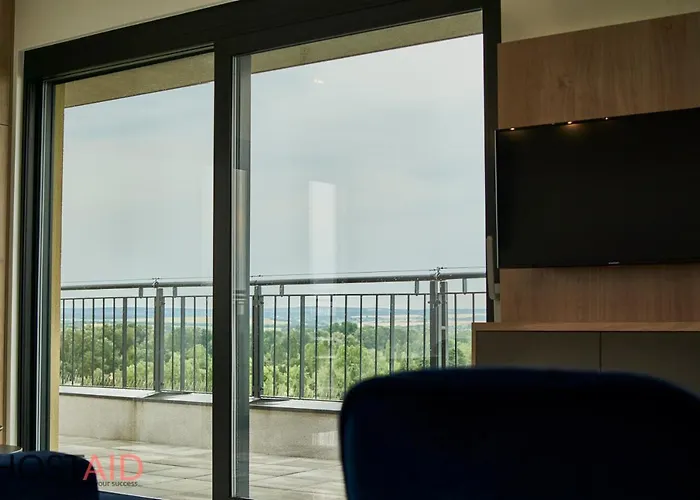 Ellby - Penthouse - Hostaid Apartmán *