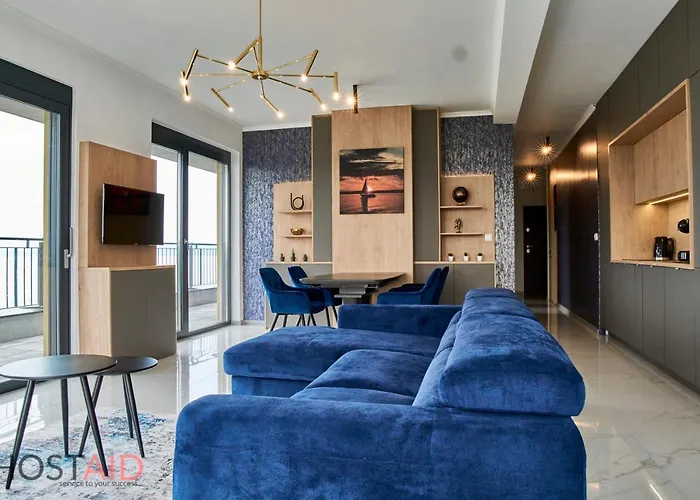 Ellby - Penthouse - Hostaid * Siófok