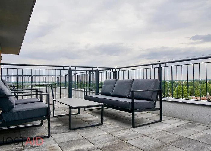 Ellby - Penthouse - Hostaid Apartmán